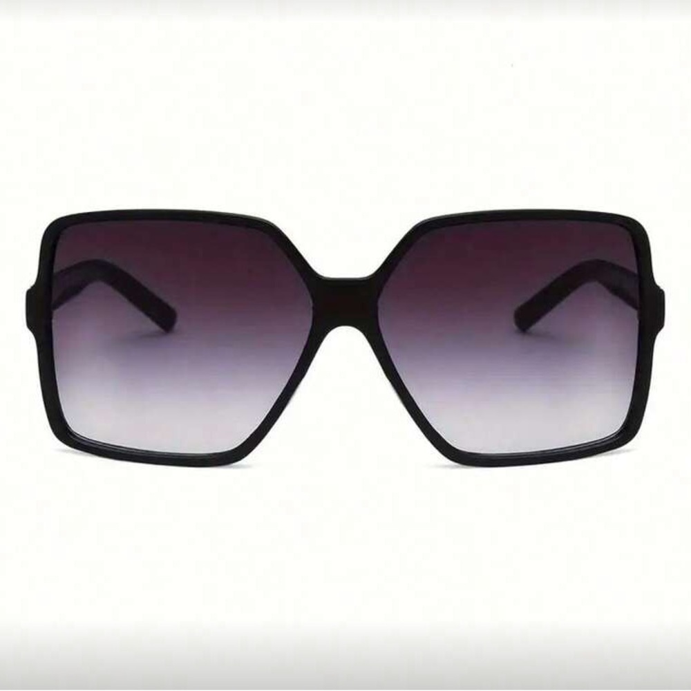 Chic Oversized Black Sunglasses - Picture 3 of 5